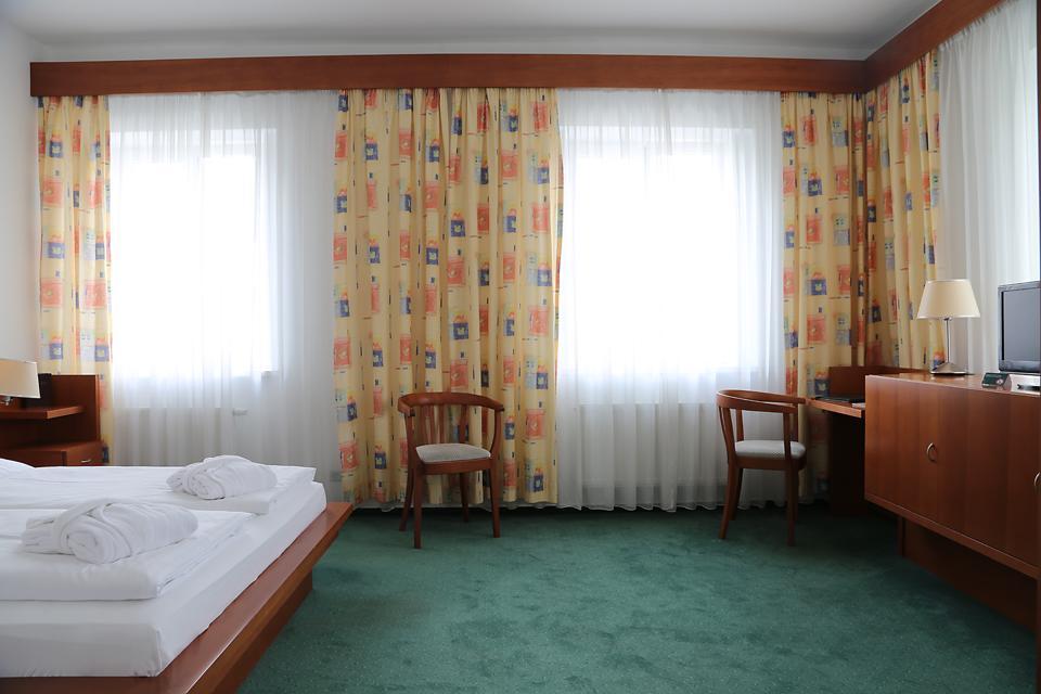 Hotel Popelka Prague Exterior photo