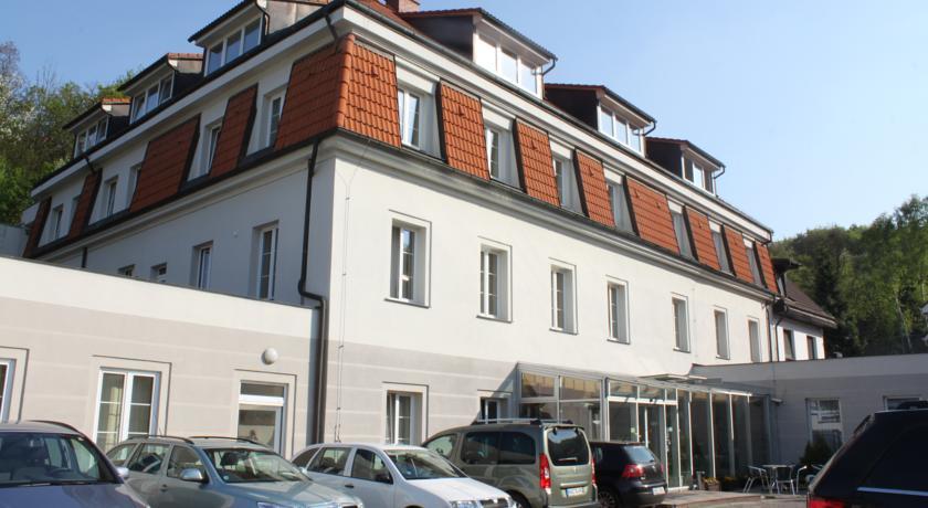 Hotel Popelka Prague Exterior photo